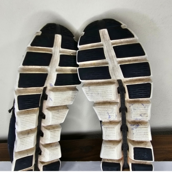 💪 On Cloud 5 Women\'s Shoe Sz 9.5